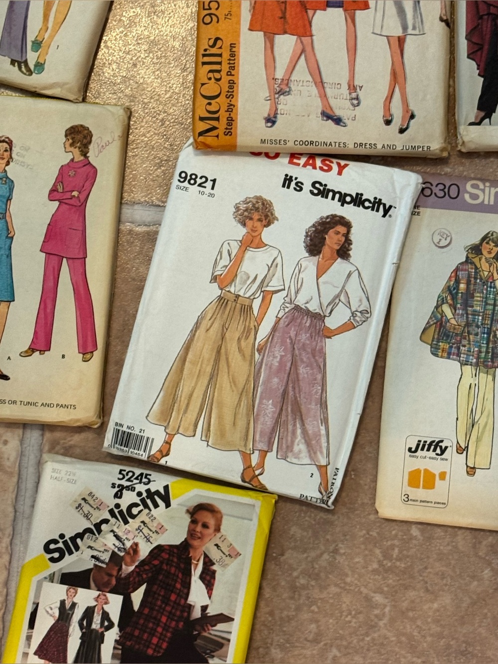 9.2lb 58ct VTG Asst. Sewing Patterns McCalls Butterick Simplicity Avon Cut/Uncut - Picture 12 of 16